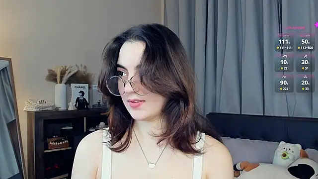 DracosMoon online show from November 7, 2025, 7:13 am