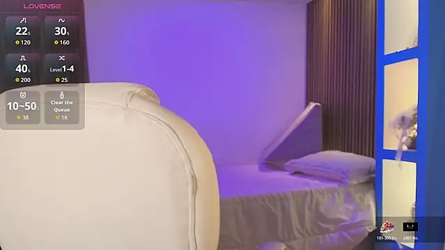 Antonella Torres2 online show from November 12, 2025, 3:32 am