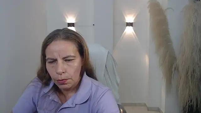 Milf karlye online show from December 17, 2025, 2:49 am