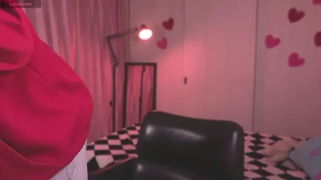 teobowny  online show from March 4, 2025, 1:28 pm