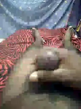 mallucallboy2104 online show from January 24, 2025, 7:49 pm