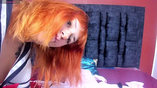 Snapshot of Aurora_Doll_ chatting on October 14, 2025, 12:28 pm Aurora Doll online show from October 14, 2025, 12:28 pm