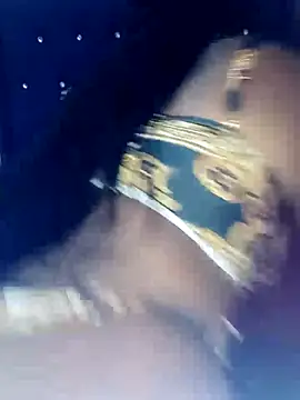 Snapshot of Luciouslips00 chatting on March 31, 2026, 5:15 pm Luciouslips00 online show from March 31, 2026, 5:15 pm