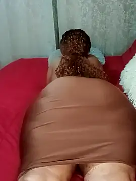 Snapshot of Luciouslips00 chatting on September 28, 2025, 3:52 pm Luciouslips00 online show from September 28, 2025, 3:52 pm