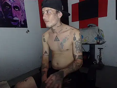 patrik tattoo  online show from May 7, 2026, 5:11 am