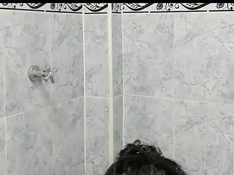 alinabozz1 online show from July 28, 2026, 3:58 am