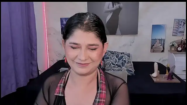 alinabozz1 online show from July 21, 2026, 4:58 am