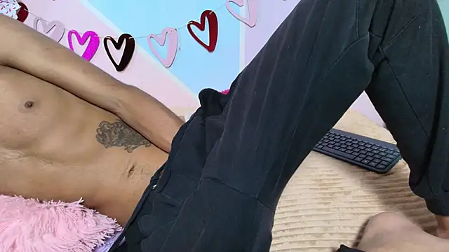 Snapshot of hares_mds chatting on March 16, 2025, 2:22 pm hares mds online show from March 16, 2025, 2:22 pm