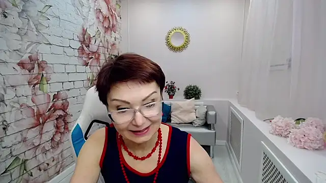 Snapshot of Cutie_Asya chatting on February 6, 2025, 11:31 am Cutie Asya online show from February 6, 2025, 11:31 am