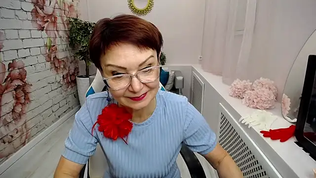 Snapshot of Cutie_Asya chatting on February 3, 2025, 8:02 am Cutie Asya online show from February 3, 2025, 8:02 am