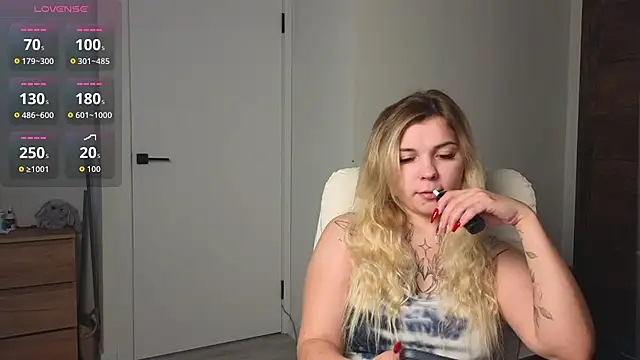 Kate Legend online show from July 30, 2026, 2:43 am