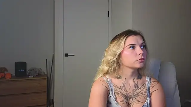 Kate Legend online show from July 20, 2026, 2:52 am