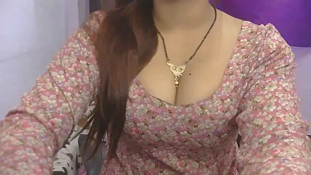 Snapshot of cutie-taara chatting on September 23, 2025, 4:19 am cutie-taara online show from September 23, 2025, 4:19 am