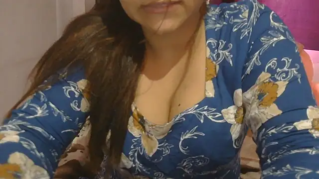 Snapshot of cutie-taara chatting on July 20, 2026, 4:20 am cutie-taara online show from July 20, 2026, 4:20 am