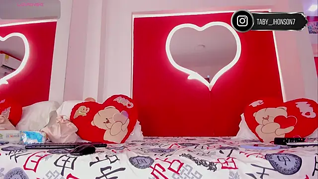 TabyJhonson online show from February 26, 2026, 1:44 pm