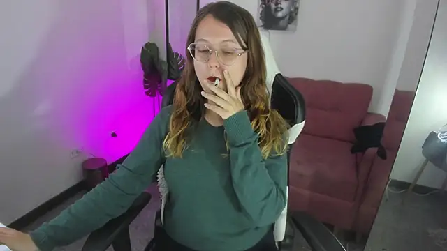 blackberrys  online show from December 17, 2025, 11:43 pm