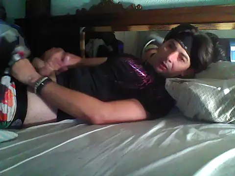 frank32love online show from November 14, 2025, 3:05 pm