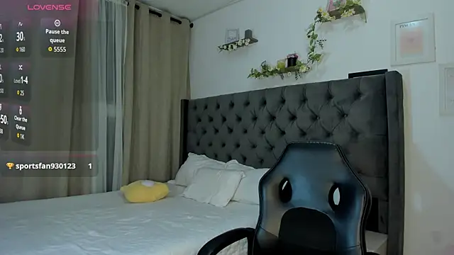 Amiirra  online show from July 17, 2026, 1:03 am