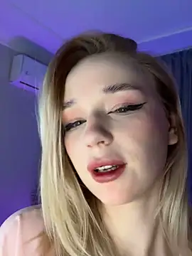 Snapshot of Eva_Millss chatting on February 9, 2025, 1:46 pm Eva Millss online show from February 9, 2025, 1:46 pm