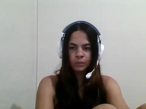 Snapshot of MalindaVip chatting on December 28, 2024, 2:01 am MalindaVip online show from December 28, 2024, 2:01 am