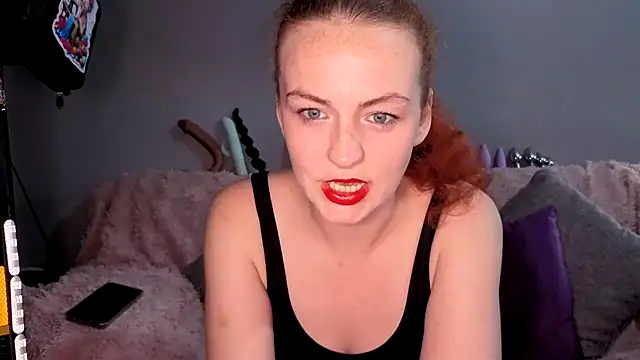 ENGLISHEMILY 69 online show from October 29, 2025, 11:09 am