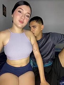 Snapshot of Jonlis01 chatting on April 9, 2026, 9:43 pm Jonlis01 online show from April 9, 2026, 9:43 pm