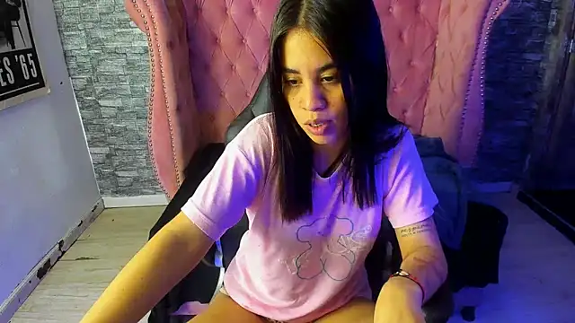 Mila Scott online show from December 17, 2024, 8:34 am