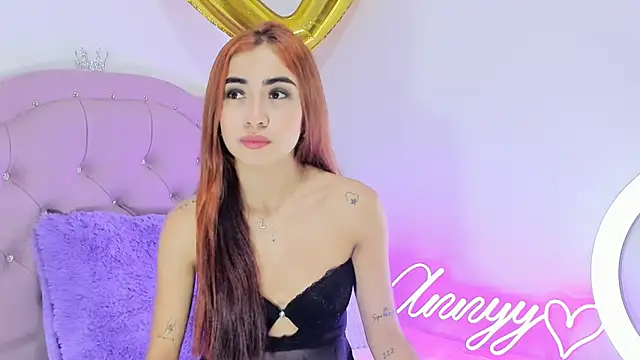 Annyy Ricee28 online show from March 17, 2025, 3:07 pm