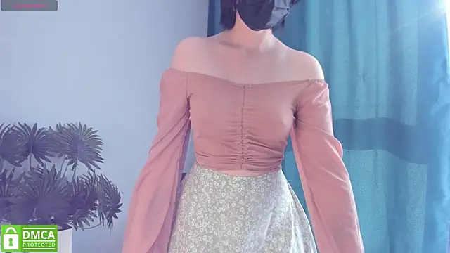 Emmi Flowers online show from September 20, 2025, 9:36 am