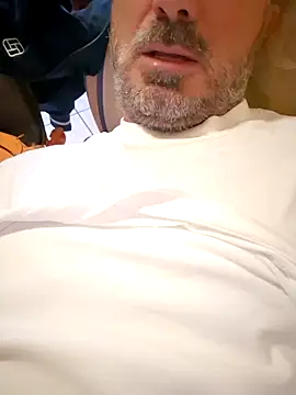 1talianBeutifulCock online show from November 11, 2025, 1:50 pm