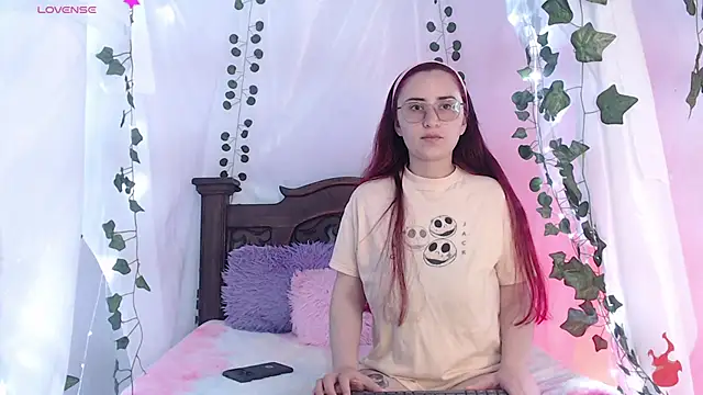 Snapshot of centaurigirl chatting on March 10, 2025, 2:16 pm centaurigirl online show from March 10, 2025, 2:16 pm