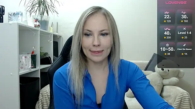 Sunny bunny6 online show from December 2, 2025, 9:27 pm