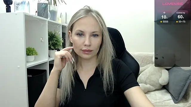 Sunny bunny6 online show from October 29, 2025, 4:11 am