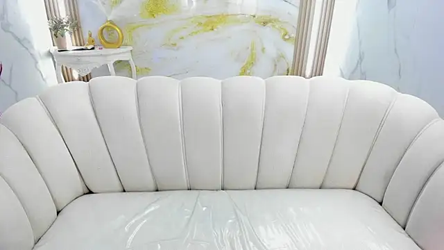 violet sub online show from September 27, 2025, 1:17 pm