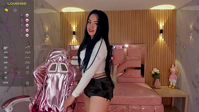 violet sub online show from April 12, 2026, 1:03 pm