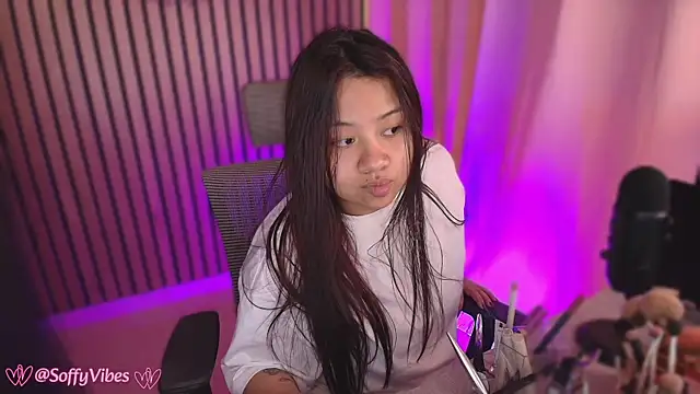 soffyvibes- online show from December 15, 2025, 9:09 pm