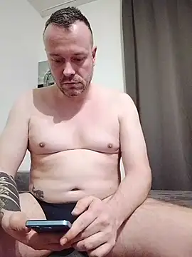 mikaaaaase online show from March 4, 2026, 10:17 pm