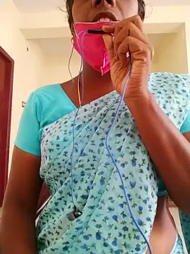 Snapshot of Preethytamilsexy chatting on November 30, 2025, 5:19 am Preethytamilsexy online show from November 30, 2025, 5:19 am