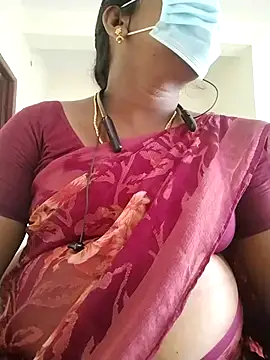 Snapshot of Preethytamilsexy chatting on August 4, 2026, 4:39 am Preethytamilsexy online show from August 4, 2026, 4:39 am