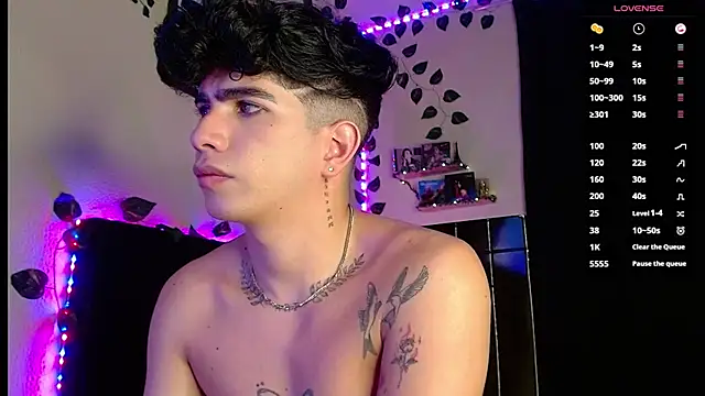 LyleBennett  online show from February 25, 2025, 1:53 pm