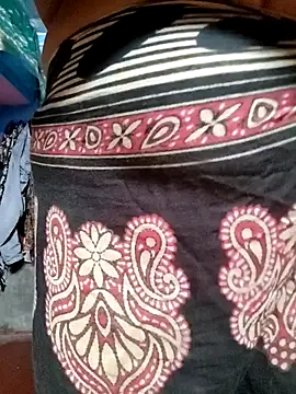 BERRY 00 online show from September 19, 2025, 6:12 pm