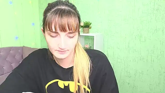 Nika Kitten online show from November 27, 2025, 10:27 am