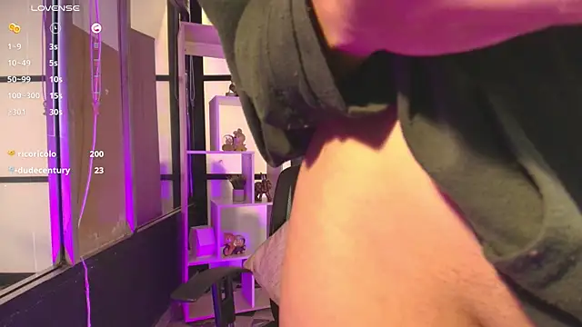 AlliceRosero online show from March 22, 2025, 10:15 pm