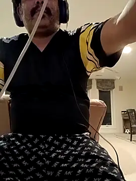 Brickstash online show from September 18, 2025, 5:21 am