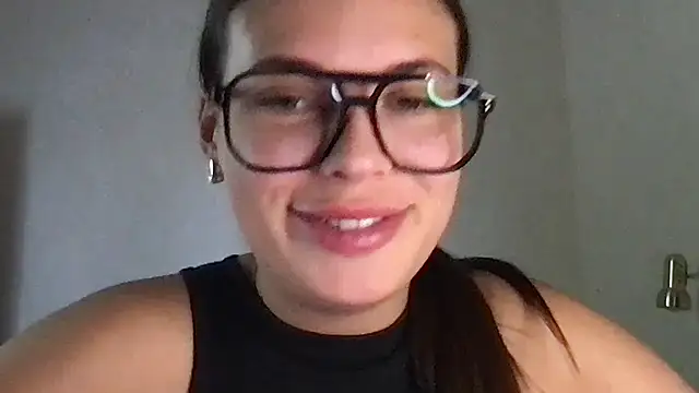 MoonriseGoddess online show from June 21, 2026, 9:59 am