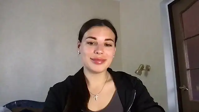 MoonriseGoddess online show from April 18, 2026, 9:22 am