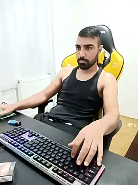 Snapshot of SertSikici022 chatting on December 15, 2024, 3:20 pm SertSikici022 online show from December 15, 2024, 3:20 pm