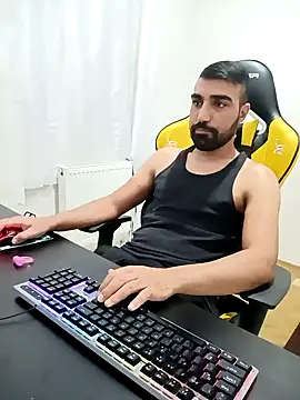 Snapshot of SertSikici022 chatting on December 15, 2024, 6:26 pm SertSikici022 online show from December 15, 2024, 6:26 pm