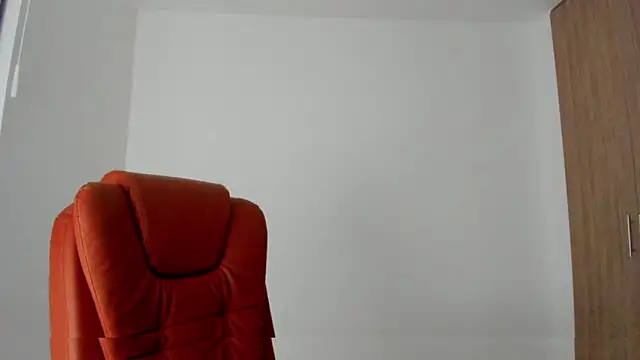 Snapshot of AriaMontgomery chatting on October 27, 2025, 3:51 am AriaMontgomery online show from October 27, 2025, 3:51 am