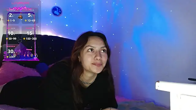 Snapshot of holy_juli chatting on February 23, 2025, 2:29 am holy juli online show from February 23, 2025, 2:29 am